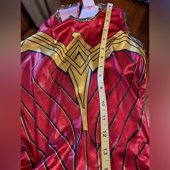 Rubies Wonder woman costume. Youth medium. - Picture 11 of 16